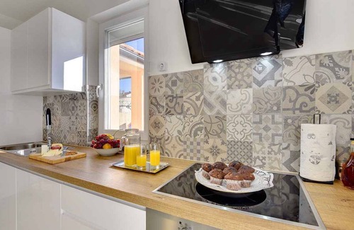 Sikici Villa | Casa vacacional con piscina y parque infantil