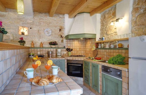 Gracisce Villa | Casa vacacional con piscina y parque infantil