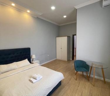 Tbilisi Villa | Villa with yard in the center