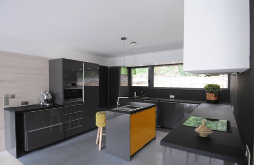 Soustons Villa | Nueva villa / casa de madera en el bosque / Playas 5 km - climatizado - 8 personas
