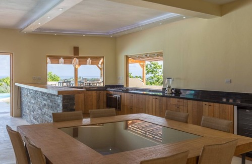 Las Terrenas Villa | Villa WOW: 1 millón de dólares al mar + vista al atardecer