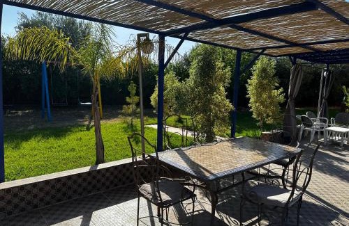 Sidi Abdallah Ghiat Villa | Villa yanii siin