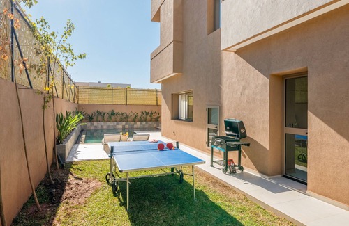 Tassoultante Villa | Villa Yas - 5-Stars - Heated Pool - Driver - Chef - Games - 15min to City Center