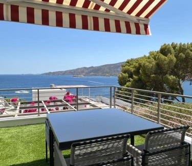 Poros Apartamento | Villa Yolanda 2 - Luxury stylish studio Dora, sea view