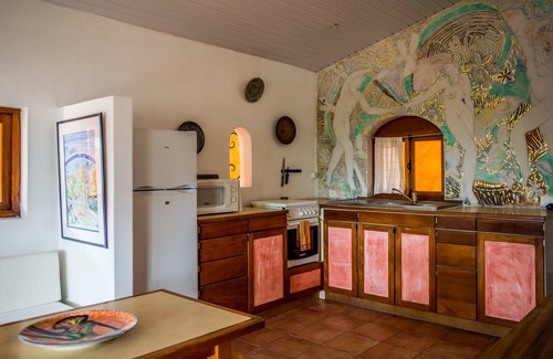 Nunue Casa | Villa Yrondi