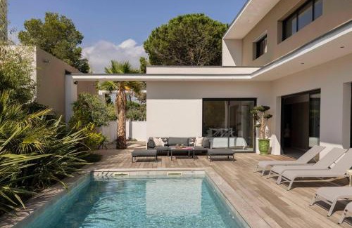 Cap d'Agde Casa | Villa Yuna Heated Swimming Pool Beach