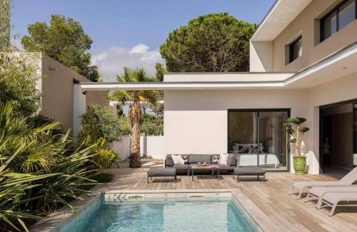 Cap d'Agde Casa | Villa Yuna Heated Swimming Pool Beach