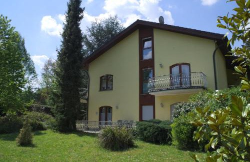 Bad Mingolsheim Apartamento | * * * * * Villa Zabler