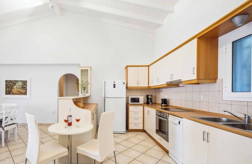 Agios Stefanos Villa | Villa Zeus: a poca distancia de la playa, increíbles vistas al mar y tiene WI-FI