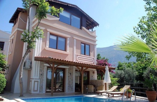 Kalkan Villa | Villa Zinnia - a luxury 3 bed villa with private pool and gardens