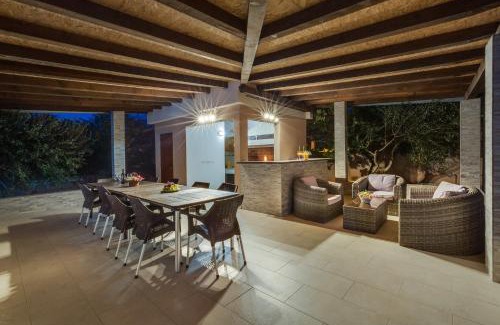 Razanac Villa | Villa Zlatni dvori ZadarVillas