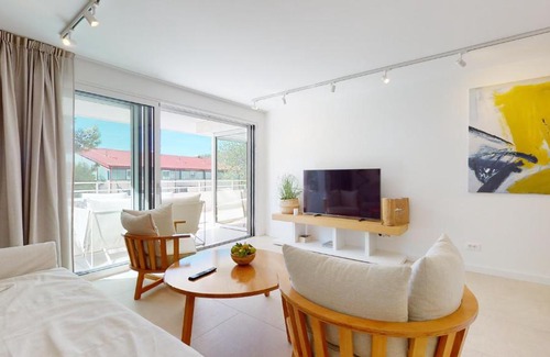 Komiza Apartamento | Villa Zoe Suites