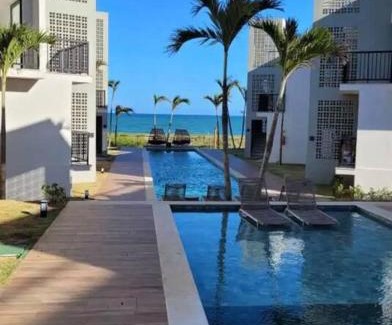 Itacimirim Apartamento | Village 3 quartos frente mar em Itacimirim.