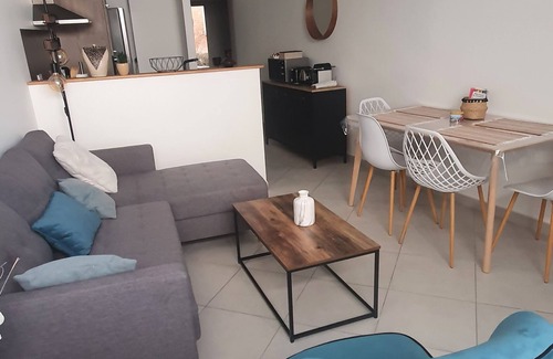 Aubignan Apartamento | Village apartment