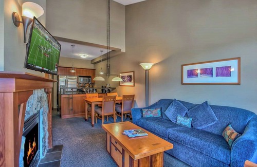 Olympic Valley Condominio | Village at Squaw Valley - 1BR - Ski-in Ski-out, último piso, unidad final