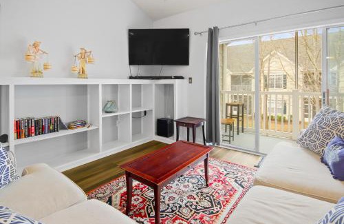 Little River Apartamento | Village at the Glens L-205
