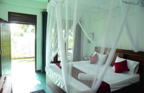 Hali-Ela Casa | Village Breeze Cabana