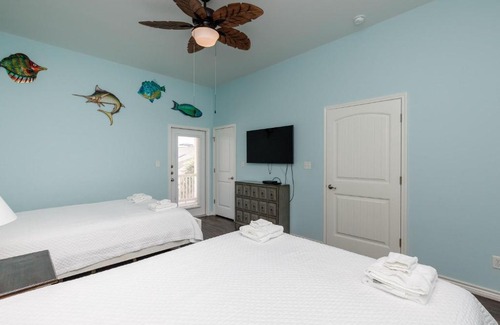 Corpus Christi Villa | Village by the Beach L824K