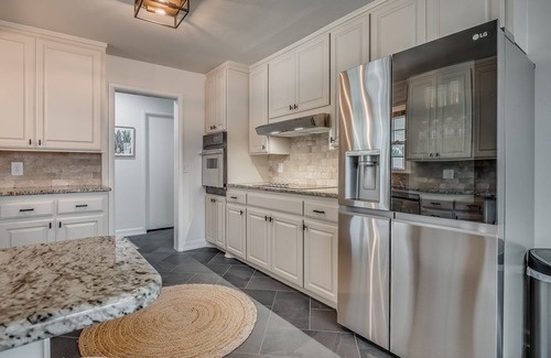 Central Oklahoma City Casa | Village Cozy, Modern ranch with huge shower and covered patio!