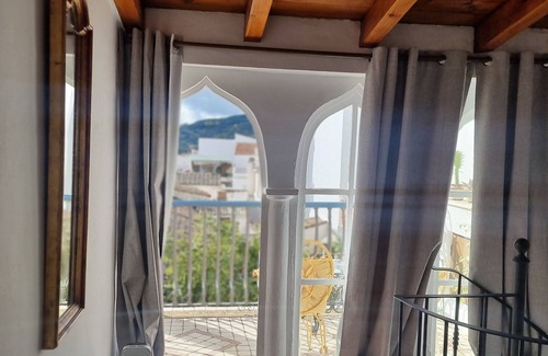 Cortes de la Frontera Casa | Village house. Ideal for couples or friends in the middle of nature.