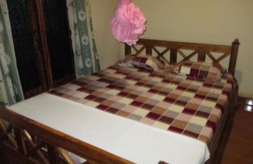 Medawachchiya Cama Y Desayuno | Village Garden Inn