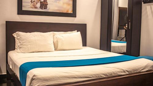 Valvettithurai Hotel | Village Hotel Northern Point