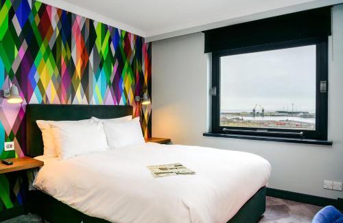 St. Thomas Hotel | Village Hotel Swansea