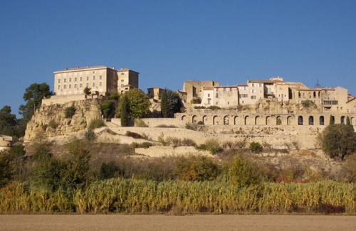 Lauris Casa | Lauris (5 min Lourmarin): casa rural con encanto año abierto (capacidad 9 personas)