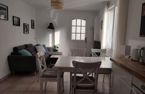 Beaumes-de-Venise Casa | Village house with a great roof terrace