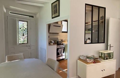 Rochefort-du-Gard Casa | Village house in the Gard, near Avignon with terrace and garden and SPA