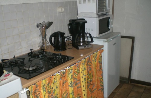 Quarante Casa | Casa de pueblo totalmente equipado cerca de Beziers
