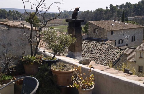 Peypin-d'Aigues Casa | Casa de pueblo en una aldea