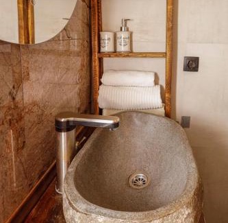 Canton 10 Chalet De Esquí | Village house Iva