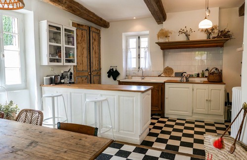 Rochegude Chalet De Esquí | Village house with swimming pool and pétanque court – Rochegude, Drôme Provençale