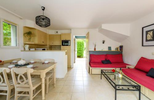 Rouret Casa | Village Le Rouret - maison avec piscines partagées