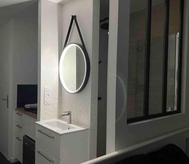Naturist Village Apartamento | Village naturiste Agde studio rénové avec parking