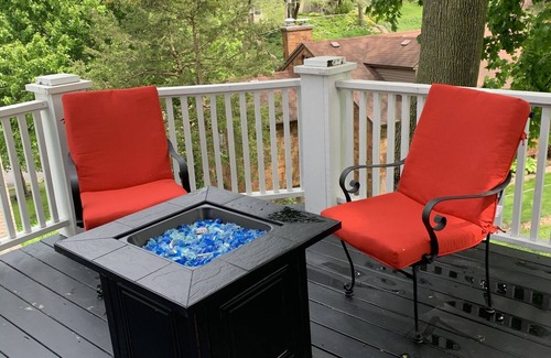 Davenport Casa | Village of east Davenport retreat