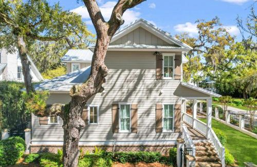 King City Casa | Village Paradise