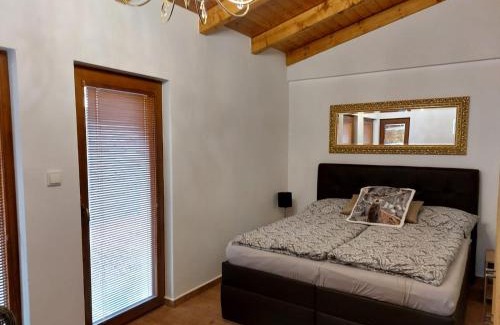 Ceske Budejovice 7 Apartamento | Village Premium Apartment by Český Krumlov - adults only