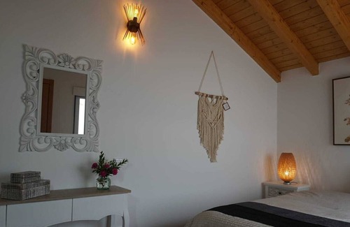 Santa Maria Casa | Village Refuge