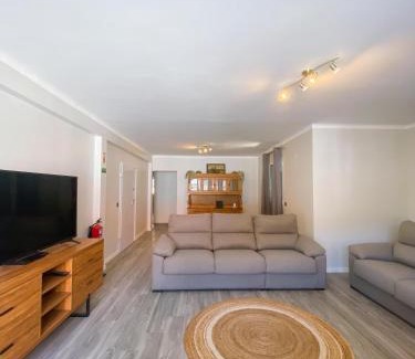 Machico Apartamento | Village Square Coastal Apartment 2F