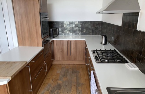 Larkhall Apartamento | Village Tavern Apartment