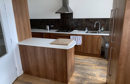 Larkhall Apartamento | Village Tavern Apartment