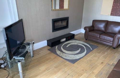 Larkhall Apartamento | Village Tavern Apartment