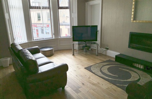 Larkhall Apartamento | Village Tavern Apartment