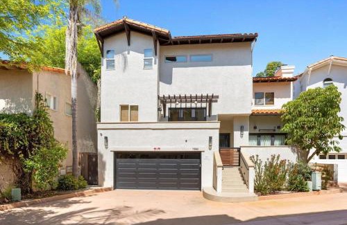 Village of La Jolla Casa | Village Vistas - Walk to Beach and LJ Village, AC, Spa
