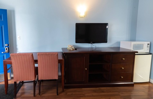 Niagara Falls Hotel | Villager Lodge