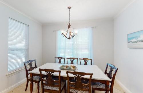 Villages of Crystal Beach Casa | Villages of Crystal Beach: Kono Cabana