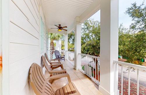 Villages of Crystal Beach Casa | Villages of Crystal Beach: Vitamin Sea