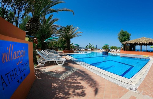 Ricadi Hotel | Villaggio Athragon